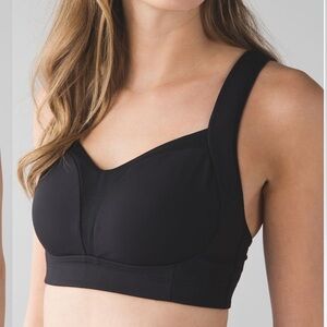 Lululemon TaTa Tamer Sports Bra ⭐️